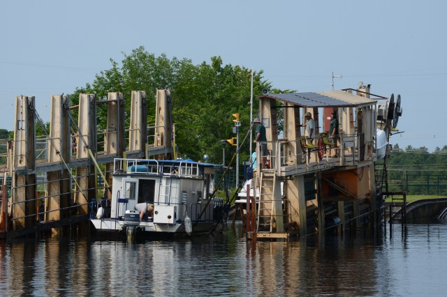Watching boats enter the Big Chute.